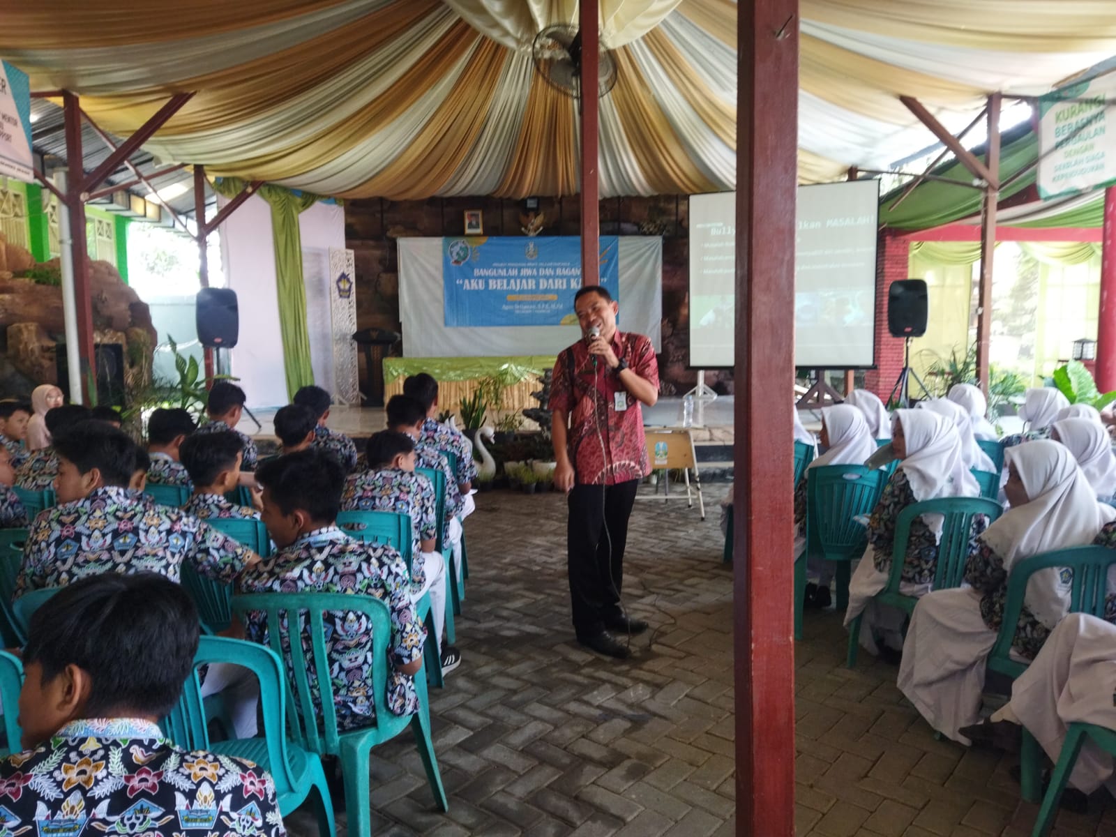 Sosialisasi Anti Perundungan oleh Kepala SMAN 1 Kedamean